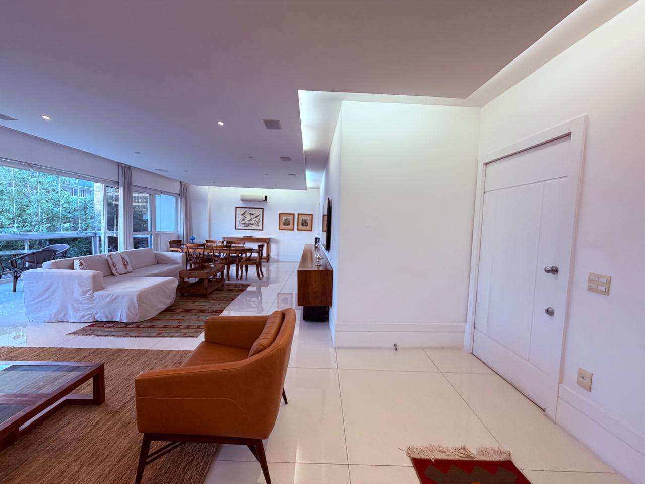 Apartamento mobiliado na General San Martin 25